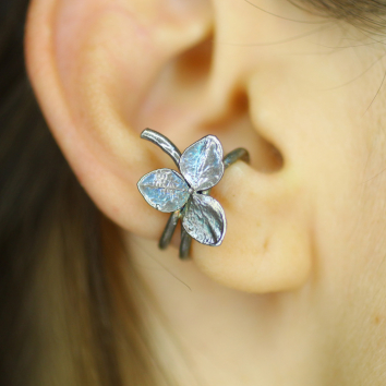 Cuff in silver, Hydrangea