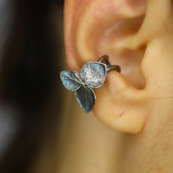 Cuff in silver, Hydrangea